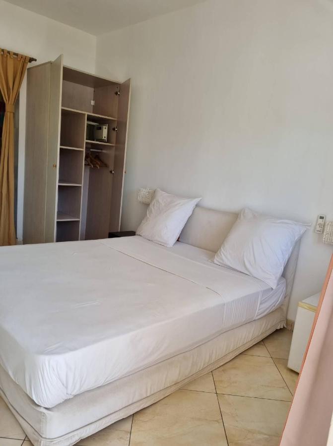 Kokoloko Hotel Ambatoloaka  Eksteriør billede