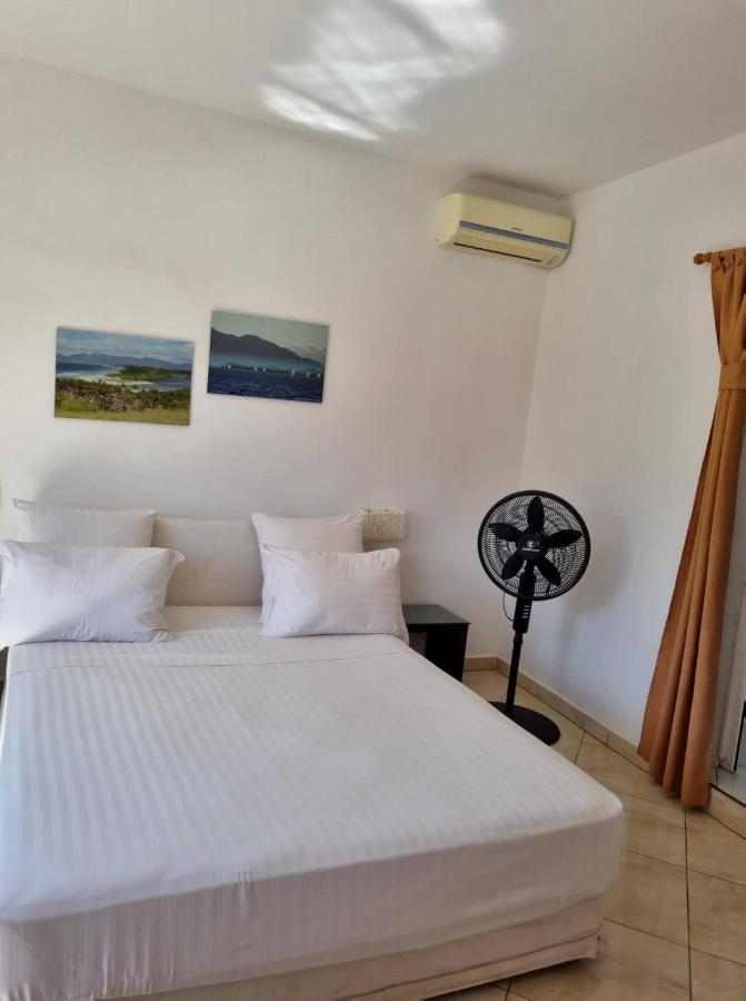 Kokoloko Hotel Ambatoloaka  Eksteriør billede